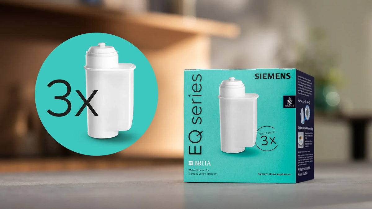 Siemens TZ70033A voordeelverpakking met 3 waterfilters in een keuken